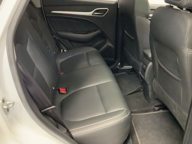 MG ZS electric drive 115 kW Luxury — zdjęcie 14