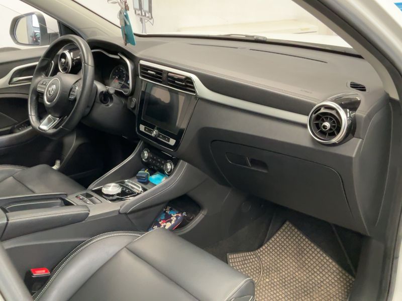 MG ZS electric drive 115 kW Luxury — zdjęcie 12