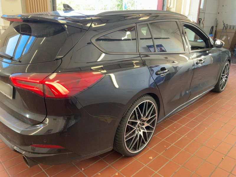 Ford Focus 2.3 EcoBoost ST — zdjęcie 6