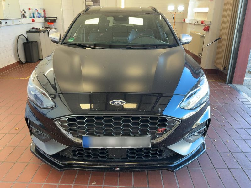 Ford Focus 2.3 EcoBoost ST — zdjęcie 9