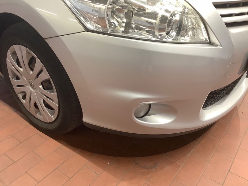 Toyota Auris 1.6 Life+ 2010 – снимка 33