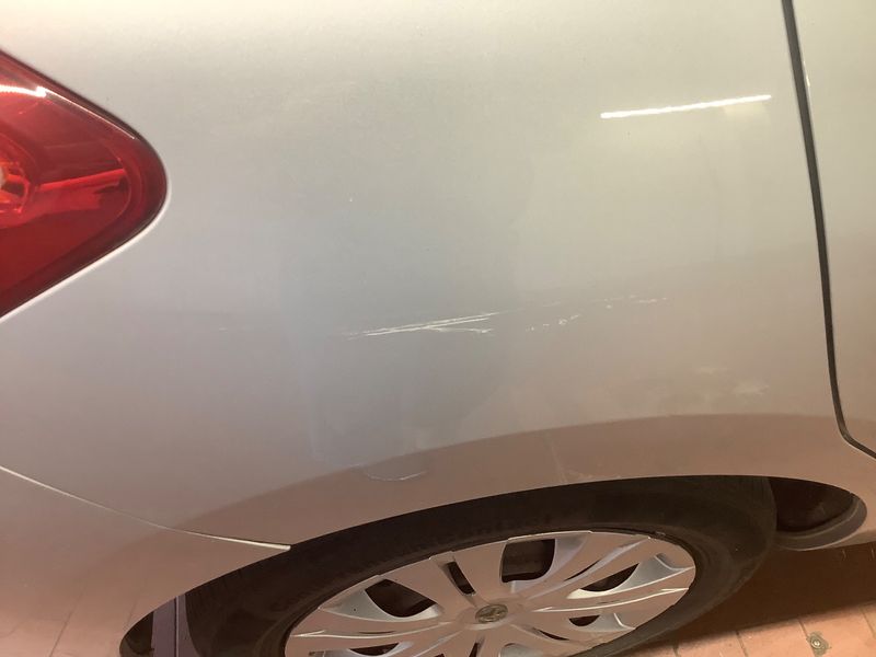 Toyota Auris 1.6 Life+ 2010 – снимка 24