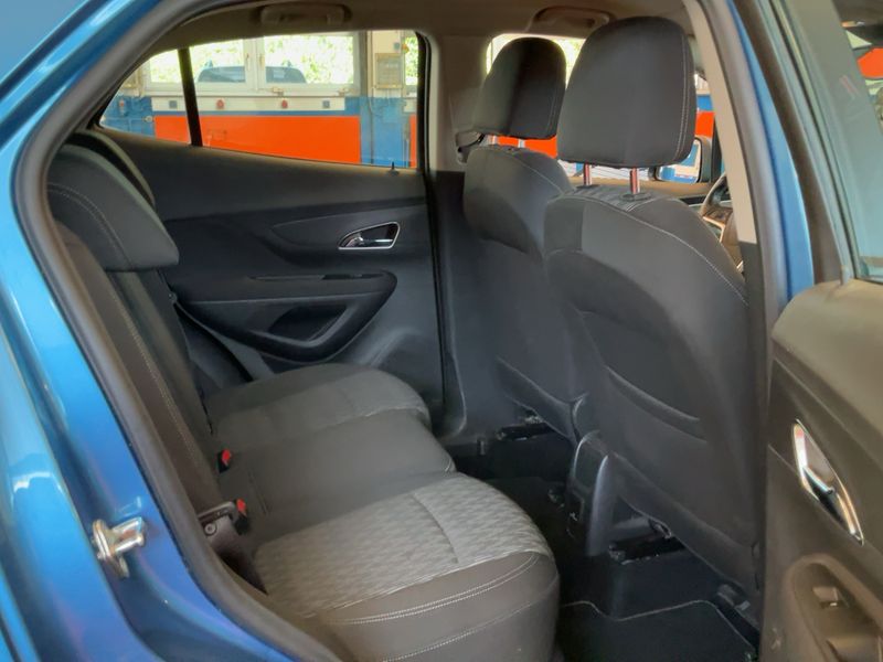 Opel Mokka 1.4 Turbo Edition ecoFlex — zdjęcie 14