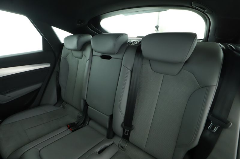 Audi Q5 Sportback 55 TFSIe quattro S line — zdjęcie 14
