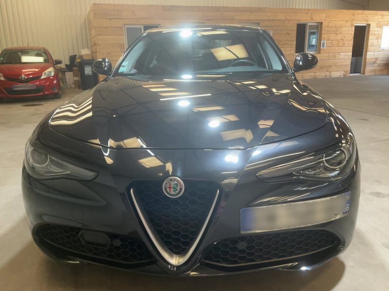 Alfa Romeo Giulia 2.2 JTDM Super — zdjęcie 9