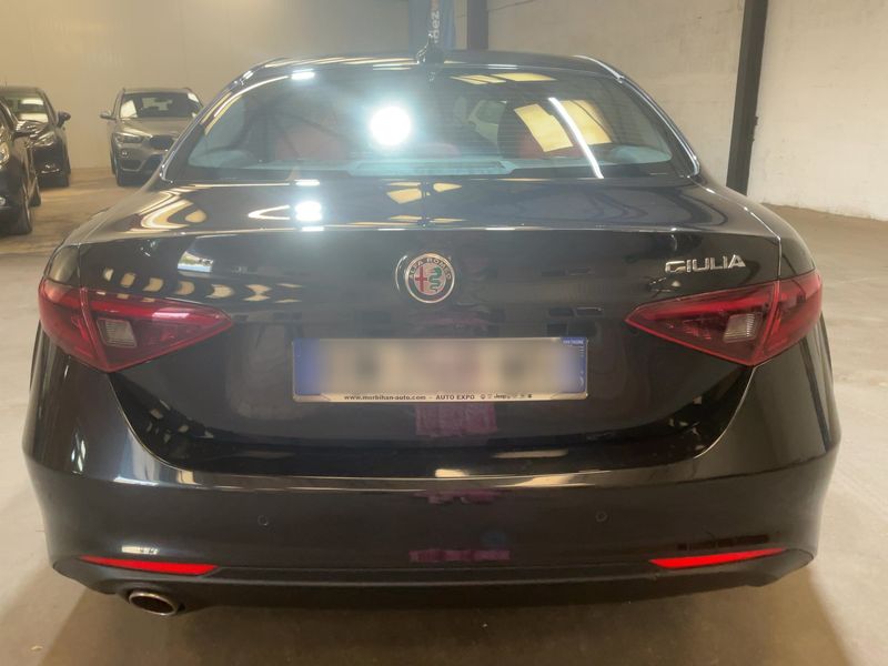 Alfa Romeo Giulia 2.2 JTDM Super — zdjęcie 5