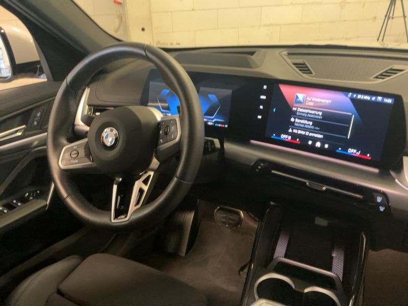 BMW X1 sDrive 20i Mild-Hybrid M Sport — zdjęcie 13