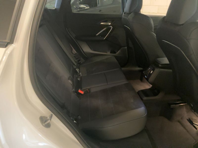 BMW X1 sDrive 20i Mild-Hybrid M Sport — zdjęcie 14