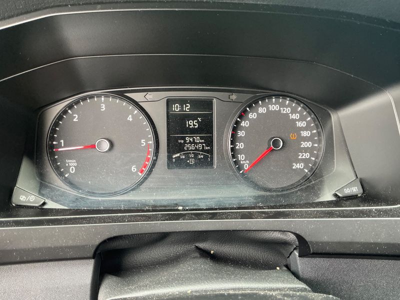 Volkswagen T6 Kombi 2.0 TDI — zdjęcie 13