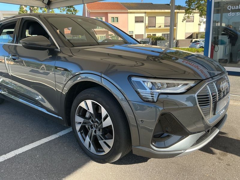 Audi e-tron 55 quattro S line — zdjęcie 8