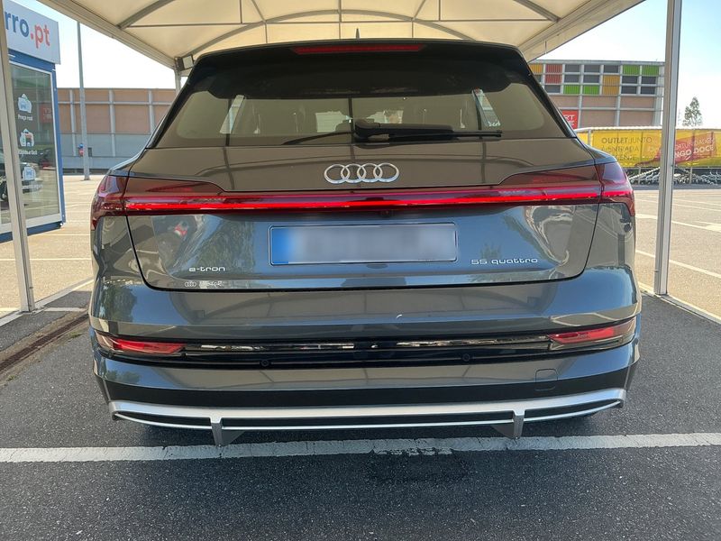Audi e-tron 55 quattro S line — zdjęcie 5