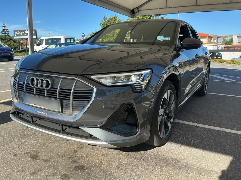 Audi e-tron 55 quattro S line — zdjęcie 1