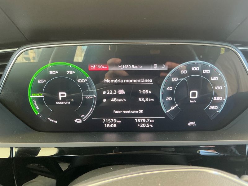 Audi e-tron 55 quattro S line — zdjęcie 13
