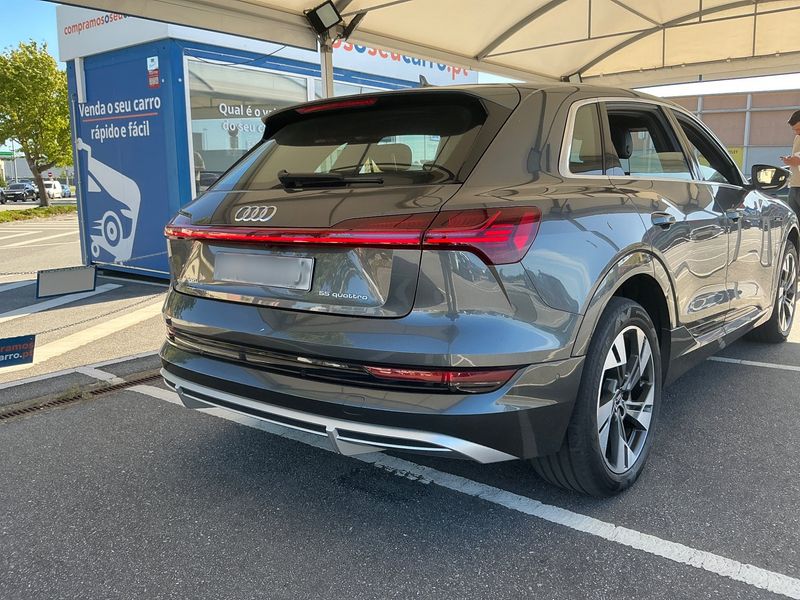 Audi e-tron 55 quattro S line — zdjęcie 6