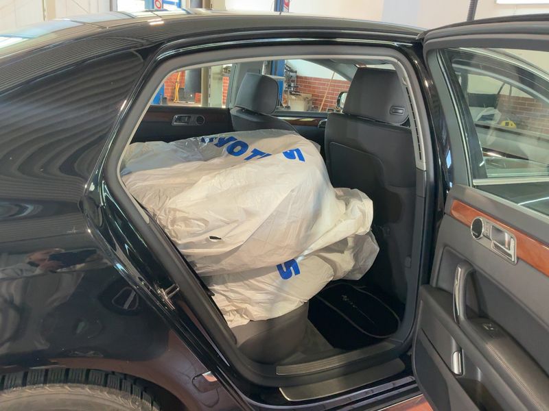 Volkswagen Phaeton 3.0 V6 TDI 4Motion — zdjęcie 14