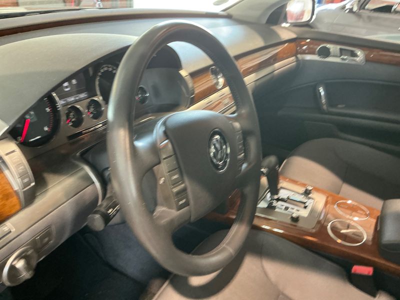 Volkswagen Phaeton 3.0 V6 TDI 4Motion 2012 – снимка 29