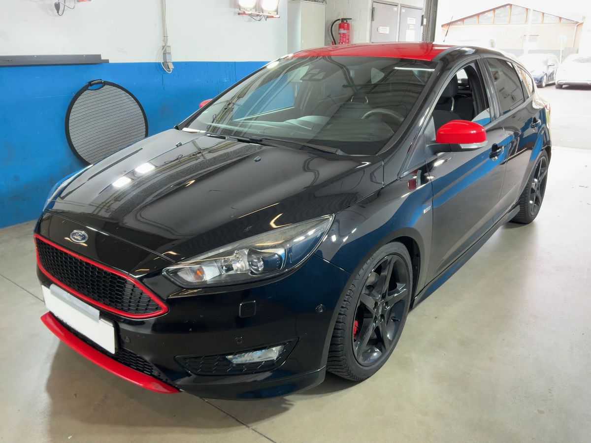 Ford Focus 2016 — photo 1