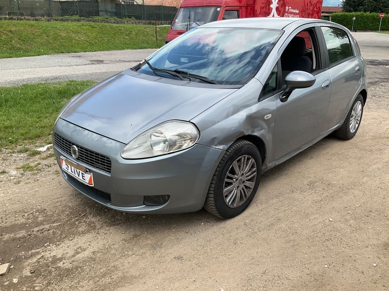 Fiat Grande Punto 1.3 JTD Multijet Emotion — zdjęcie 1