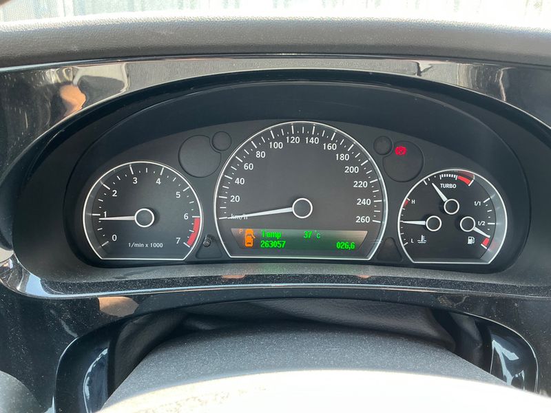 Saab 9-5 2.3 Turbo Vector Griffin Edition — zdjęcie 4