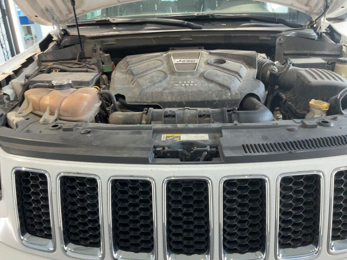 Jeep Grand 2014 — photo 22