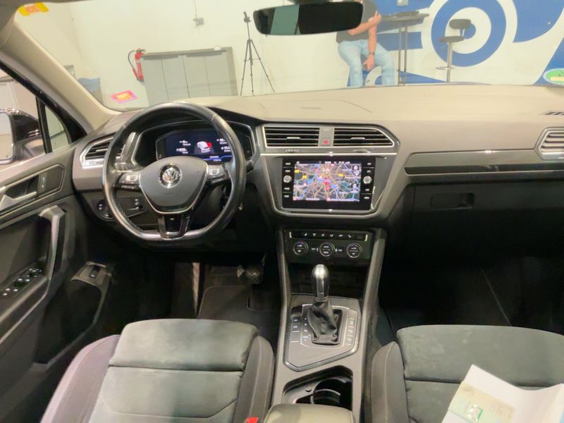 Volkswagen Tiguan 2.0 TDI Highline BlueMotion Tech — zdjęcie 12