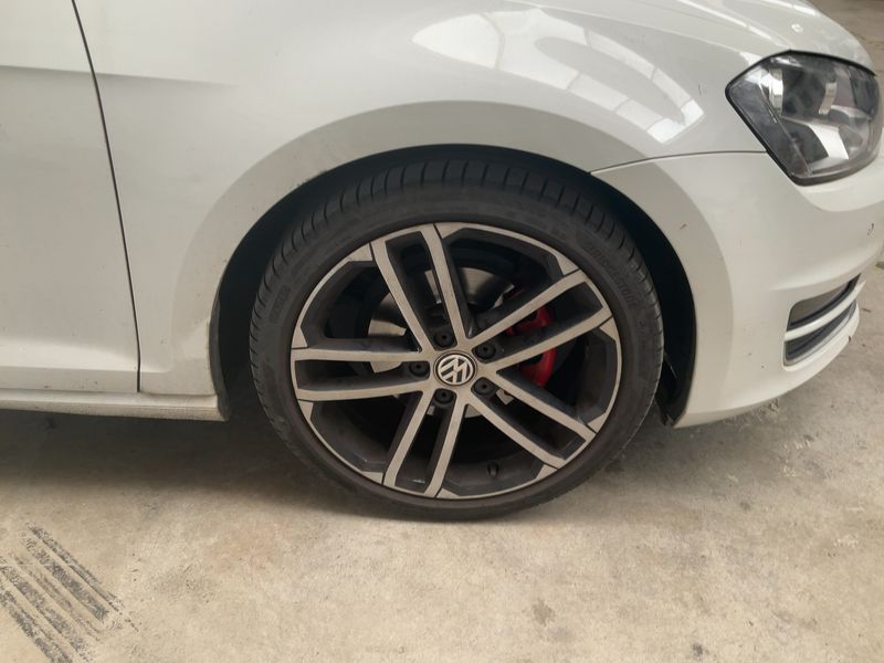 Volkswagen Golf VII 1.6 TDI Highline BlueMotion Tech 2013 – снимка 11