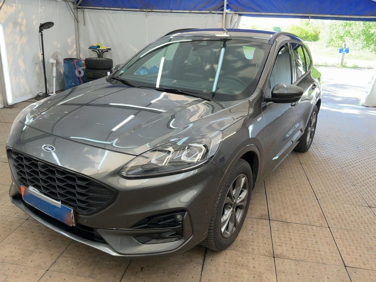 Ford Kuga 2022 — photo 1