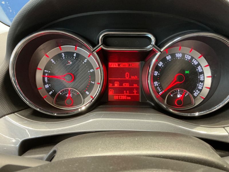 Opel Adam 1.4 Turbo S — zdjęcie 13