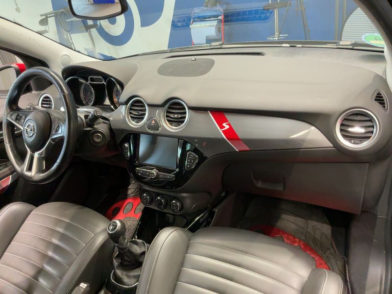 Opel Adam 1.4 Turbo S — zdjęcie 12