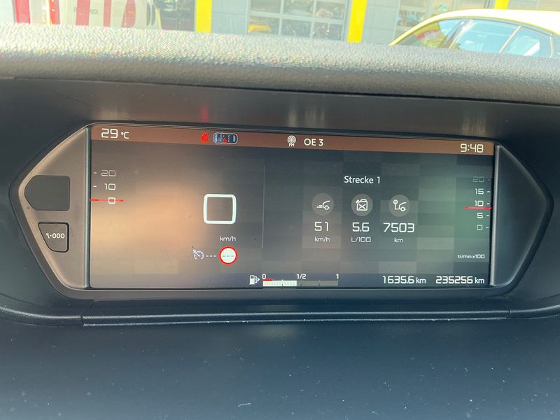 Citroen C4 Grand Spacetourer 1.5 Blue-HDi Shine — zdjęcie 13