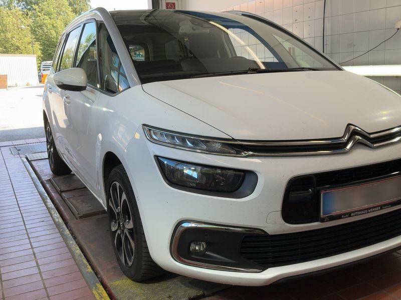 Citroen C4 Grand Spacetourer 1.5 Blue-HDi Shine — zdjęcie 8