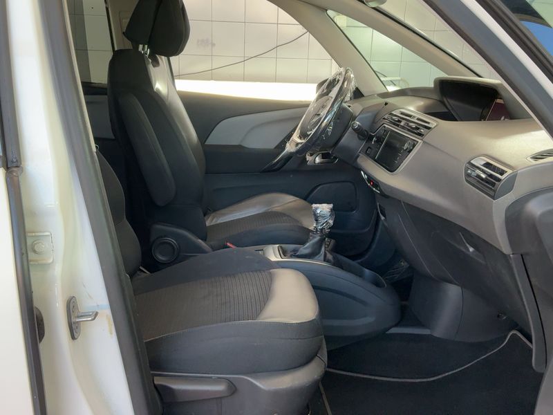 Citroen C4 Grand Spacetourer 1.5 Blue-HDi Shine — zdjęcie 11
