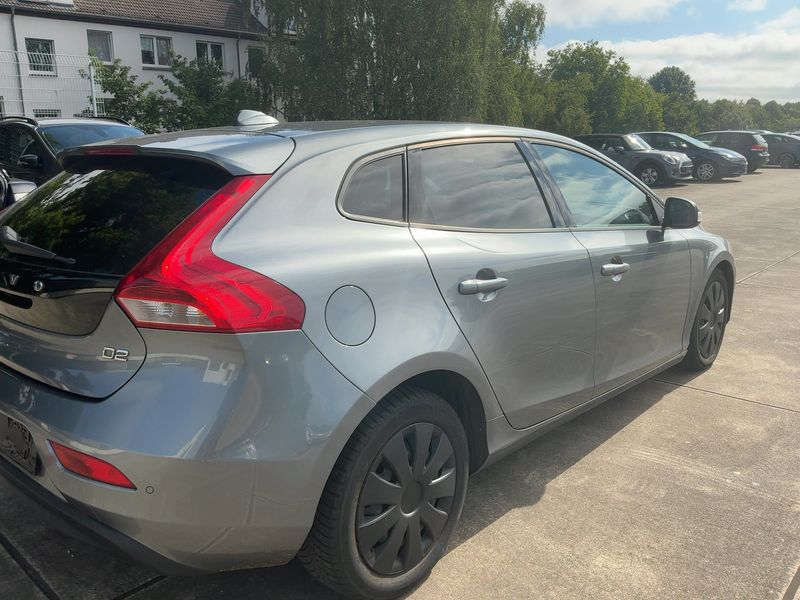 Volvo V40 2.0 D2 You! — zdjęcie 6