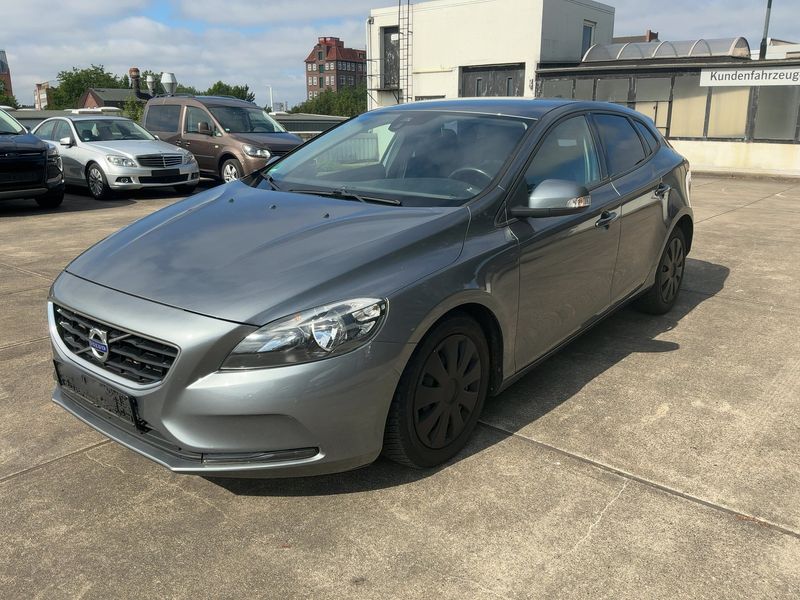 Volvo V40 2.0 D2 You!