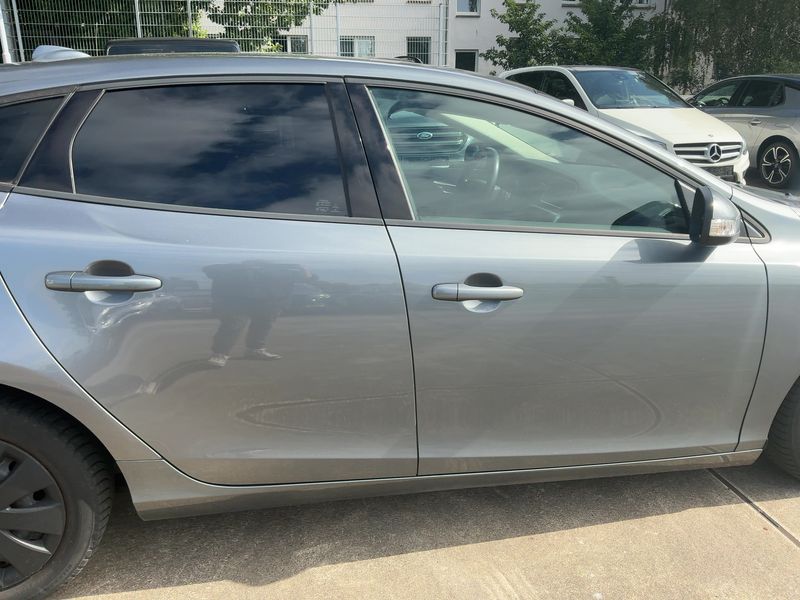 Volvo V40 2.0 D2 You! — zdjęcie 7
