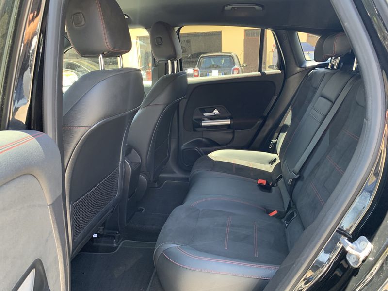 Mercedes-Benz EQA 250 AMG Line — zdjęcie 14