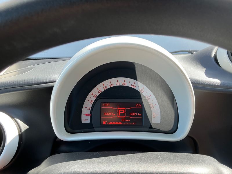 Smart fortwo 0.9 Turbo Basis Standard — zdjęcie 13