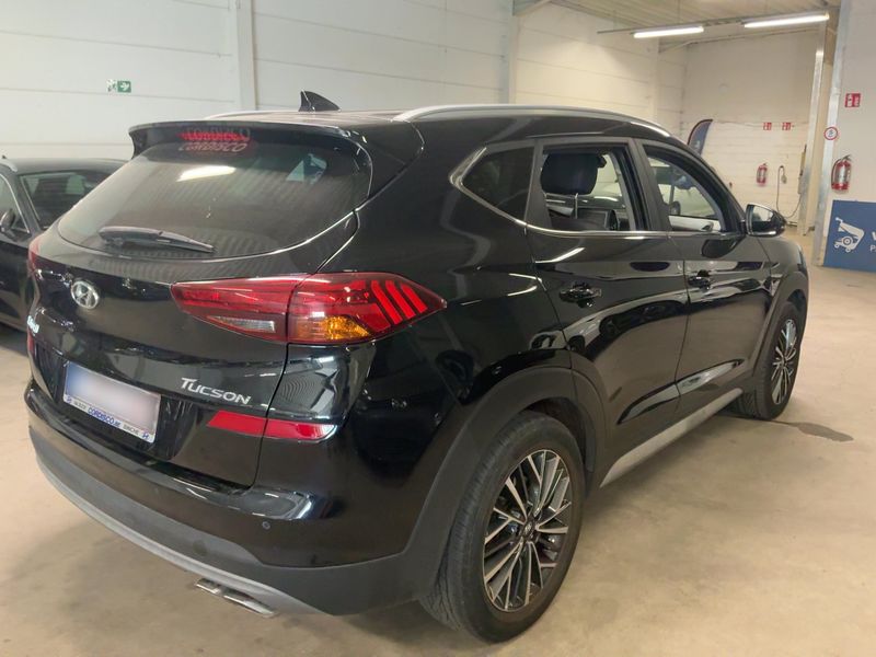 Hyundai Tucson 1.6 CRDi Business 2WD — zdjęcie 6