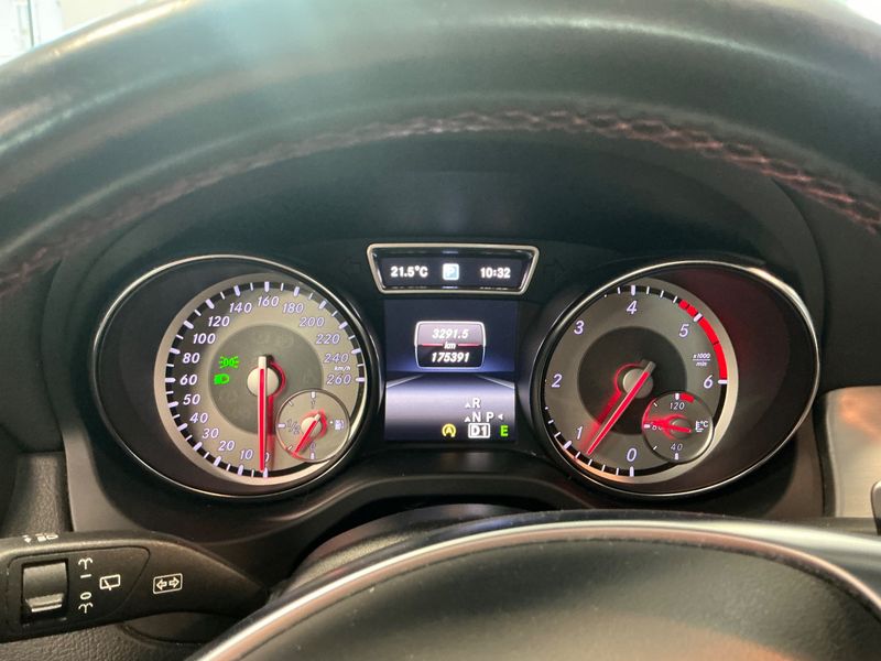 Mercedes-Benz CLA-Klasse CLA 200 d Shooting Brake Premium — zdjęcie 13