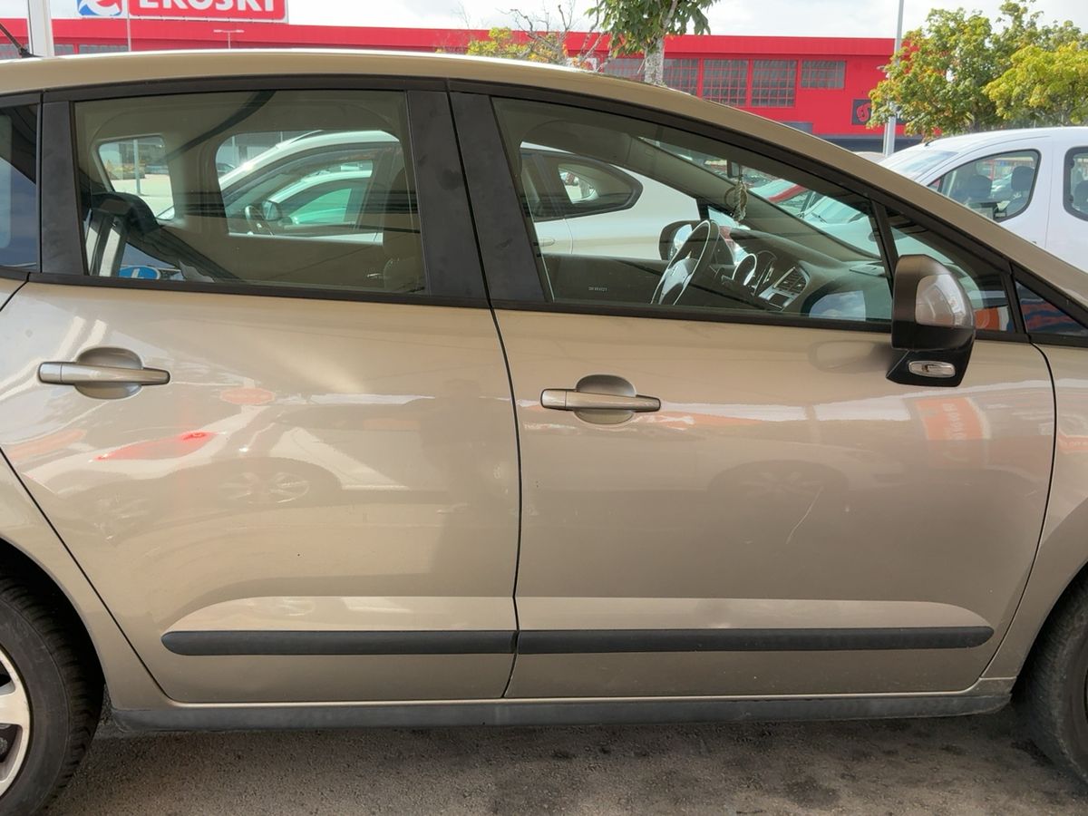 Peugeot 3008 2013 — photo 11