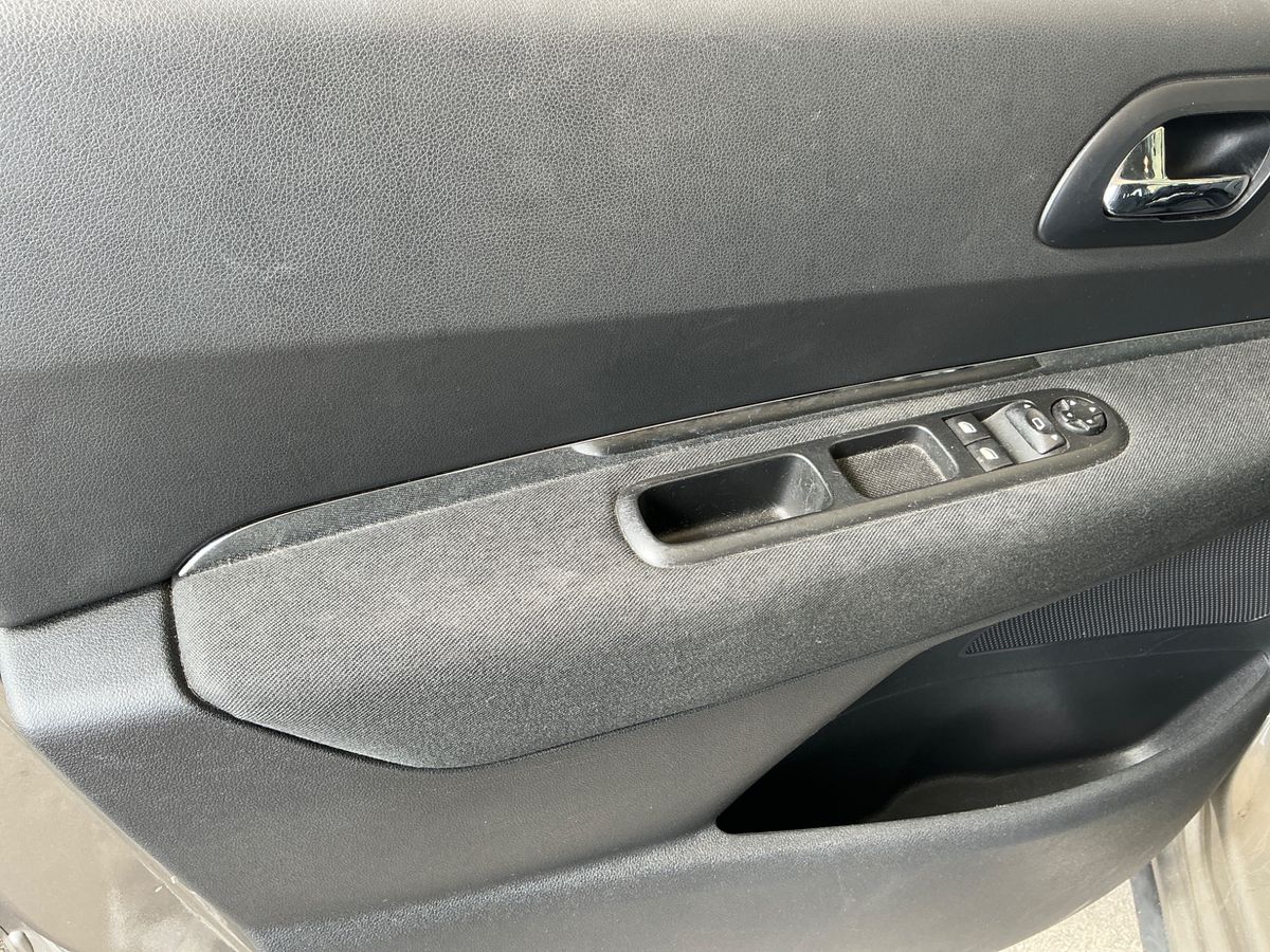 Peugeot 3008 2013 — photo 36