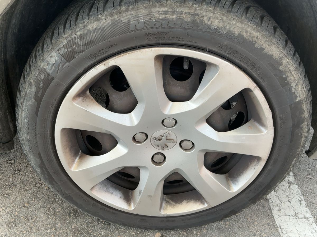 Peugeot 3008 2013 — photo 12