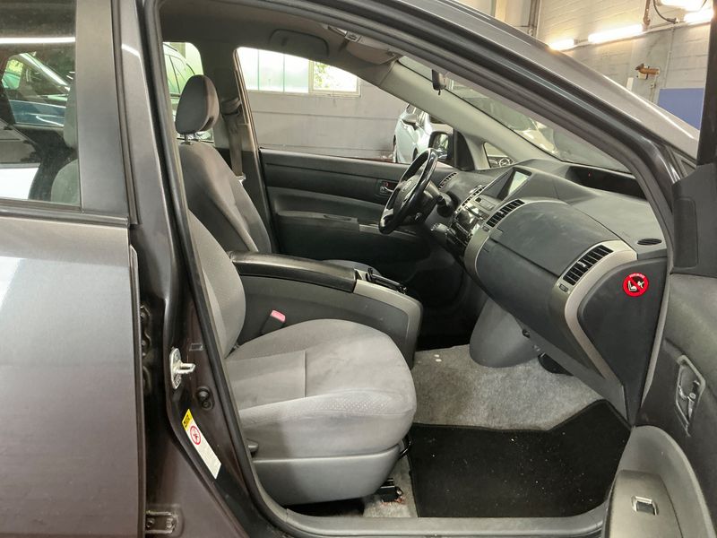 Toyota Prius 1.5 Sol — zdjęcie 3