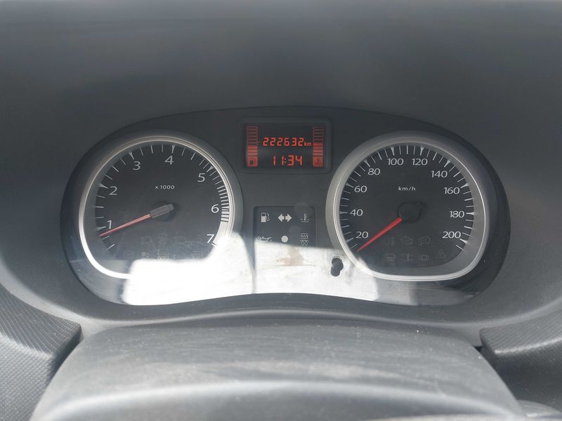 Dacia Duster 1.5 dCi Prestige 4x4 — zdjęcie 12