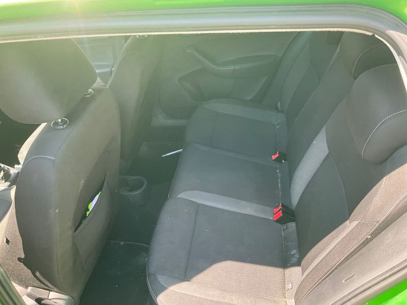 Skoda Rapid Spaceback 1.6 TDI GreenLine 2014 – снимка 31