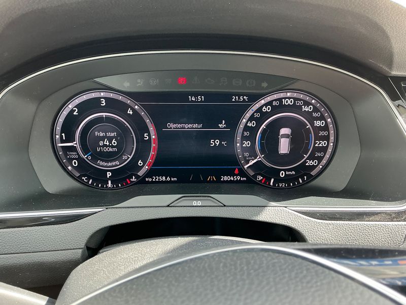 Volkswagen Passat Alltrack 2.0 TDI 4Motion BlueMotion Tech — zdjęcie 13