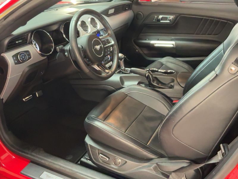 Ford Mustang 5.0 Ti-VCT V8 GT — zdjęcie 11