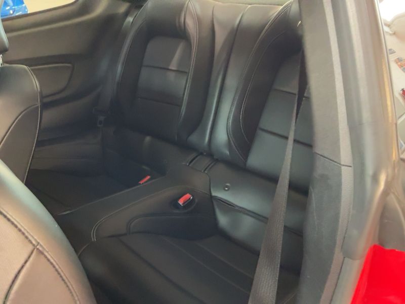 Ford Mustang 5.0 Ti-VCT V8 GT — zdjęcie 14