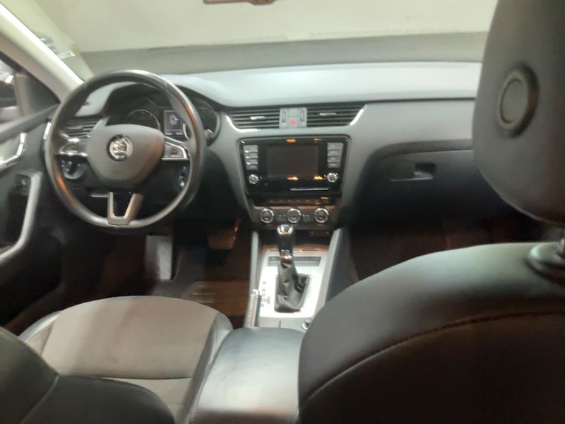 Skoda Octavia 1.4 TSI Elegance 2013 – снимка 18