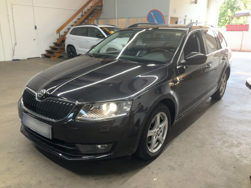 Skoda Octavia 1.4 TSI Elegance 2013 – снимка 1
